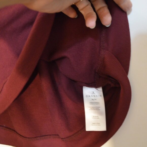 DANSKIN Dark-Red Soft Stretchy Polyester-Spandex-Rayon T-Shirt Women's M - Picture 4 of 6